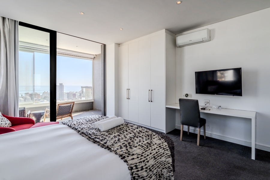 3 Bedroom Property for Sale in Sea Point Western Cape